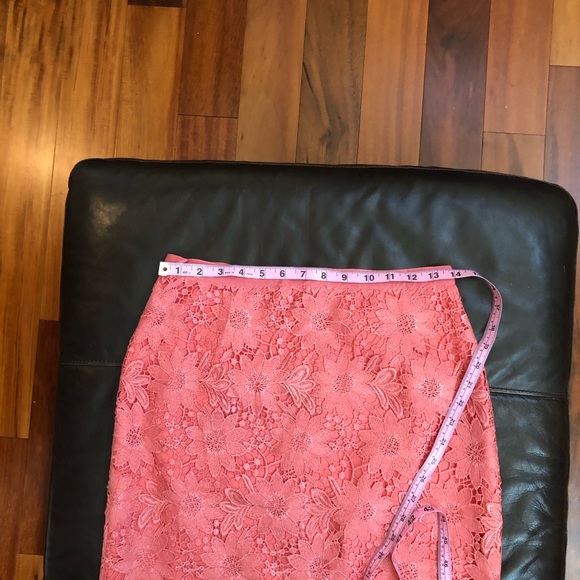 WHBM skirt. - Picture 6 of 12